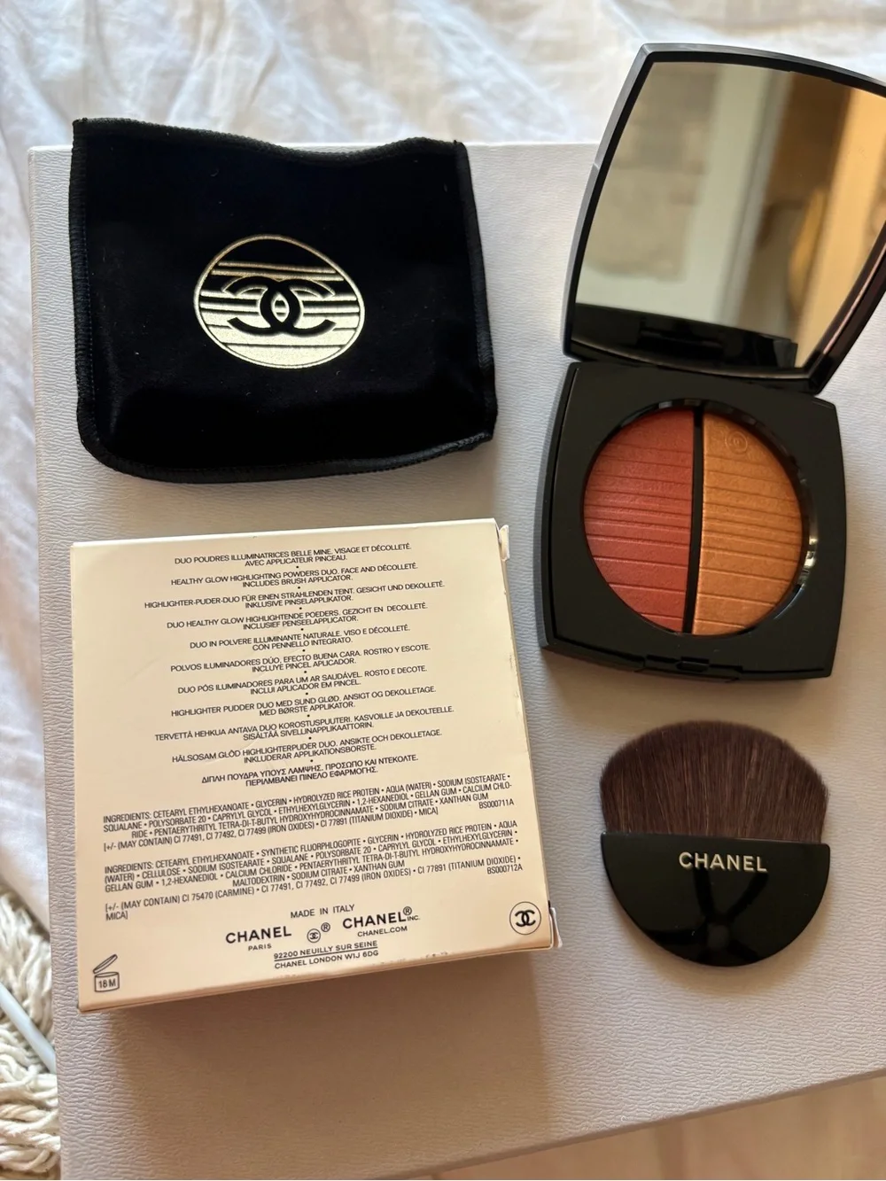 CHANEL Les Beiges Bronzer Duo - Healthy Golden Glow Powder